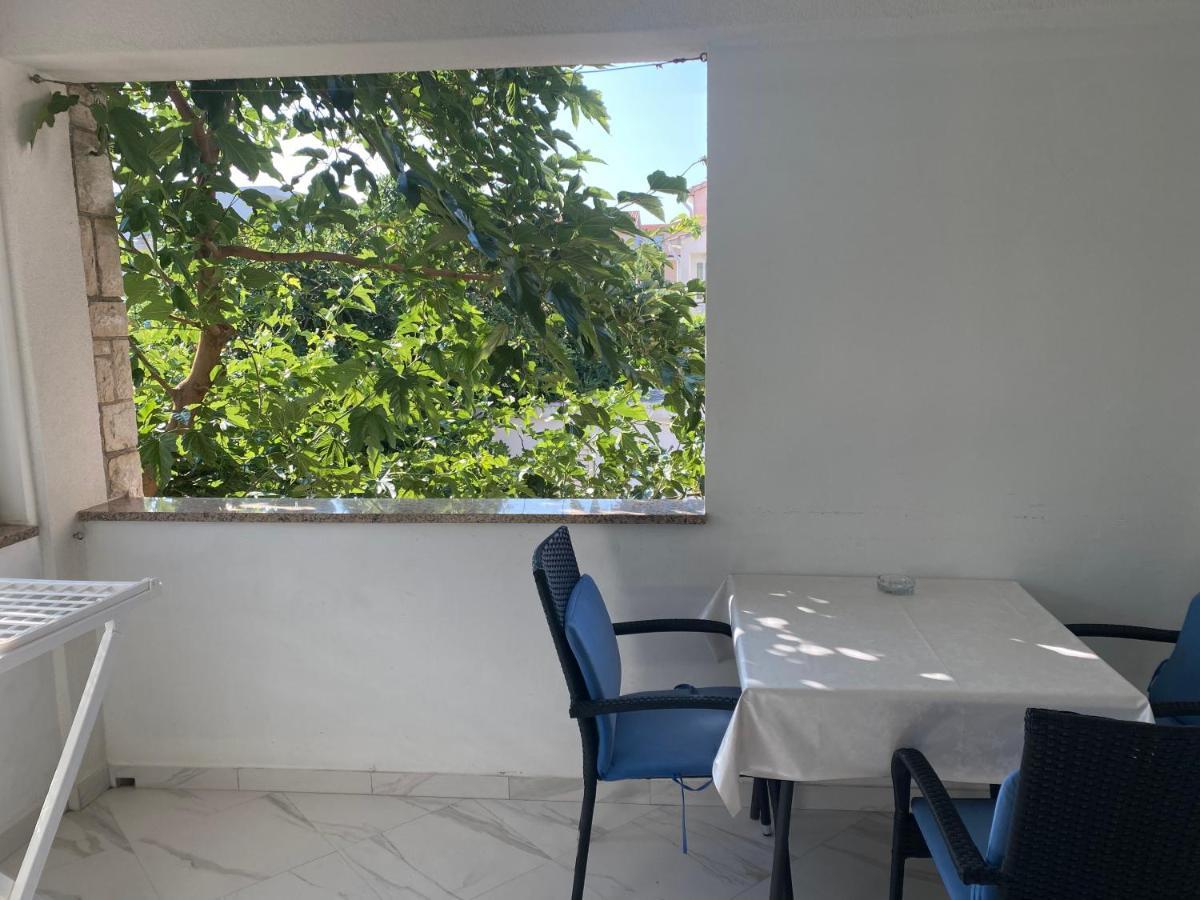 Apartments Nautica Barbat na Rabu Екстер'єр фото