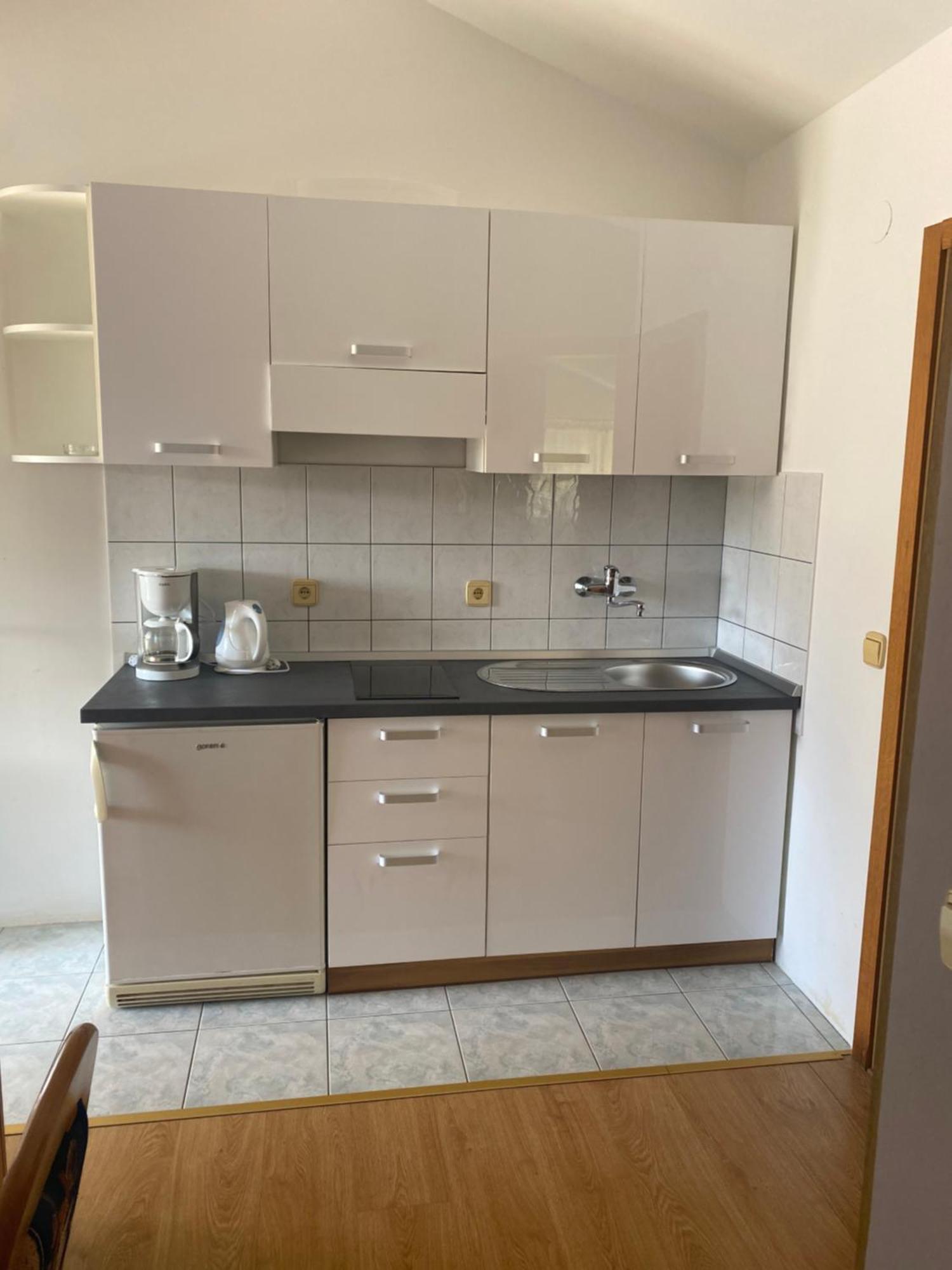Apartments Nautica Barbat na Rabu Екстер'єр фото