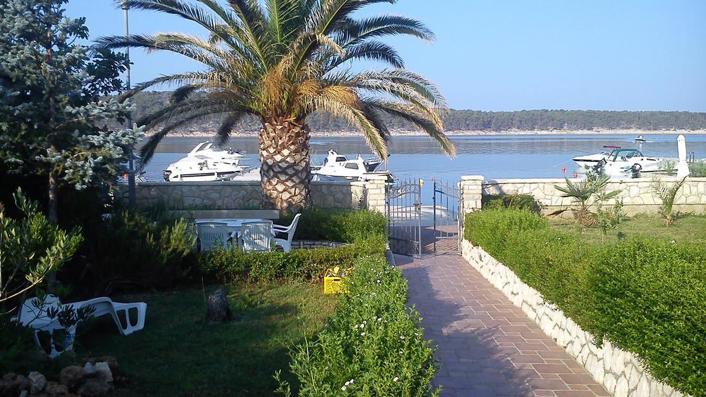 Apartments Nautica Barbat na Rabu Номер фото