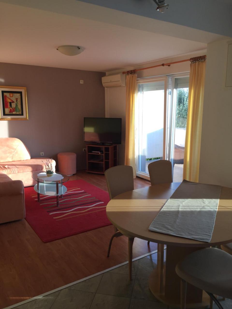 Apartments Nautica Barbat na Rabu Екстер'єр фото